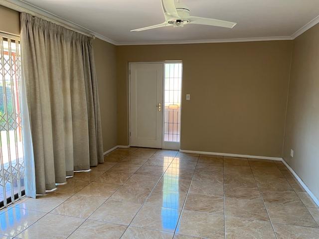 3 Bedroom Property for Sale in Somerset West Western Cape